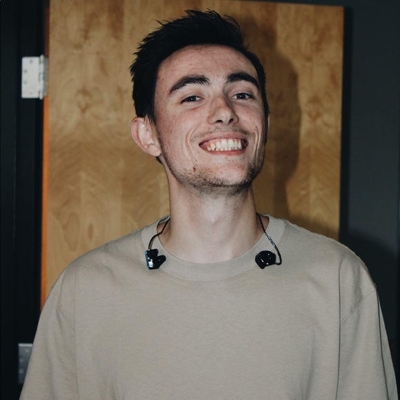 Meet your Posher, Austin - Picture 1 of 1